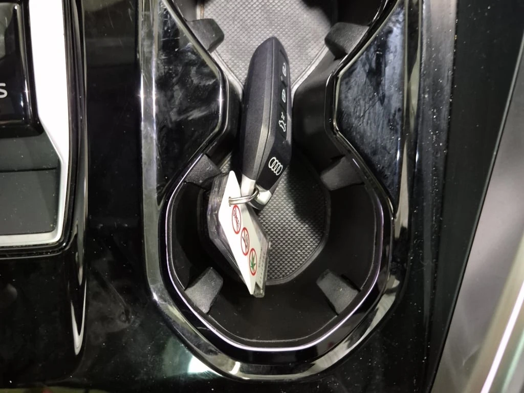 Audi Q5 * PROGRESSIV * CARFAX * ��� ������������ ������ | Mobile.bg � ����������� 8