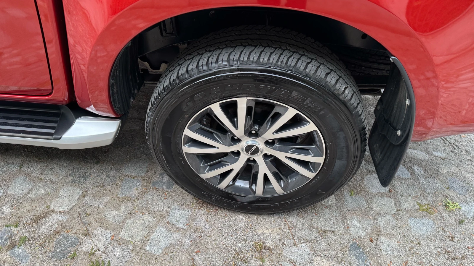 Isuzu D-max GRAVITY, снимка 3 - Автомобили и джипове - 53878210