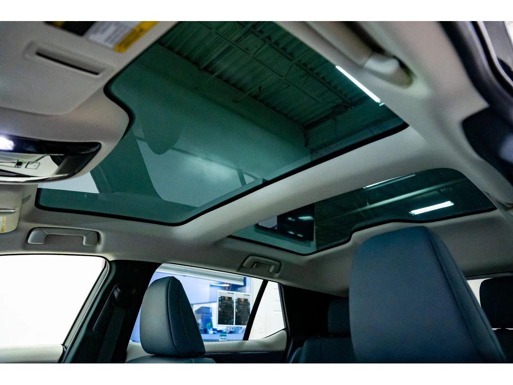 Lexus RZ 450E DIRECT4 TOIT PANO CUIR CRUISE ADAPT NAVIG | Mobile.bg � ����������� 17