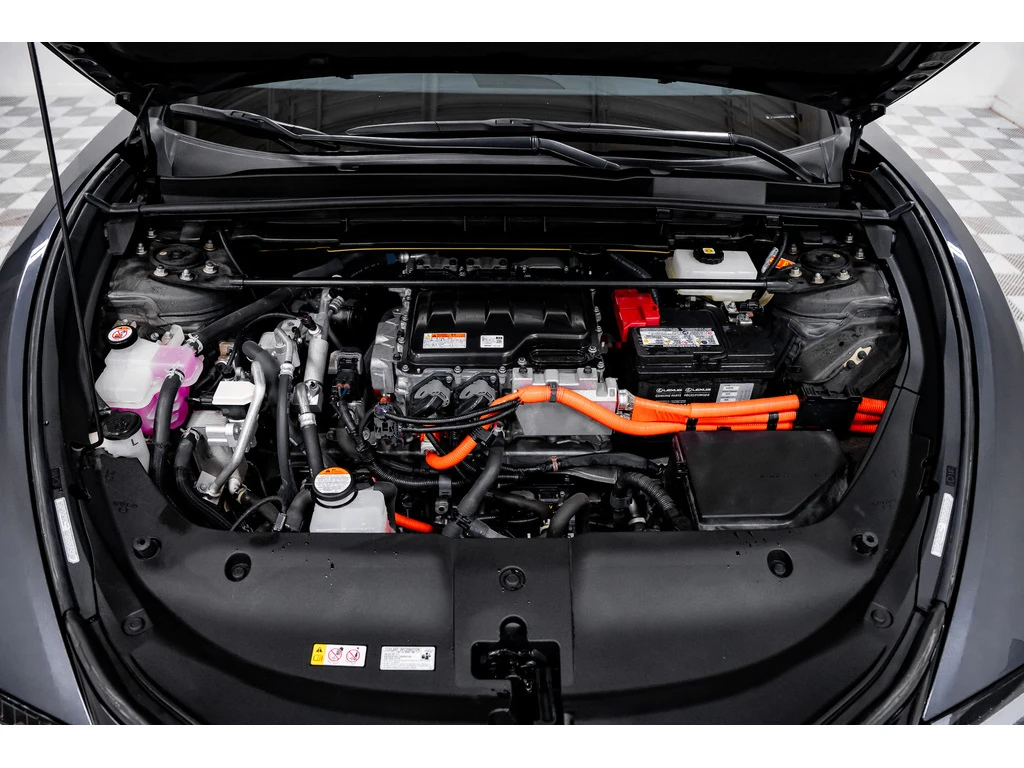 Lexus RZ 450E DIRECT4 TOIT PANO CUIR CRUISE ADAPT NAVIG | Mobile.bg � ����������� 16