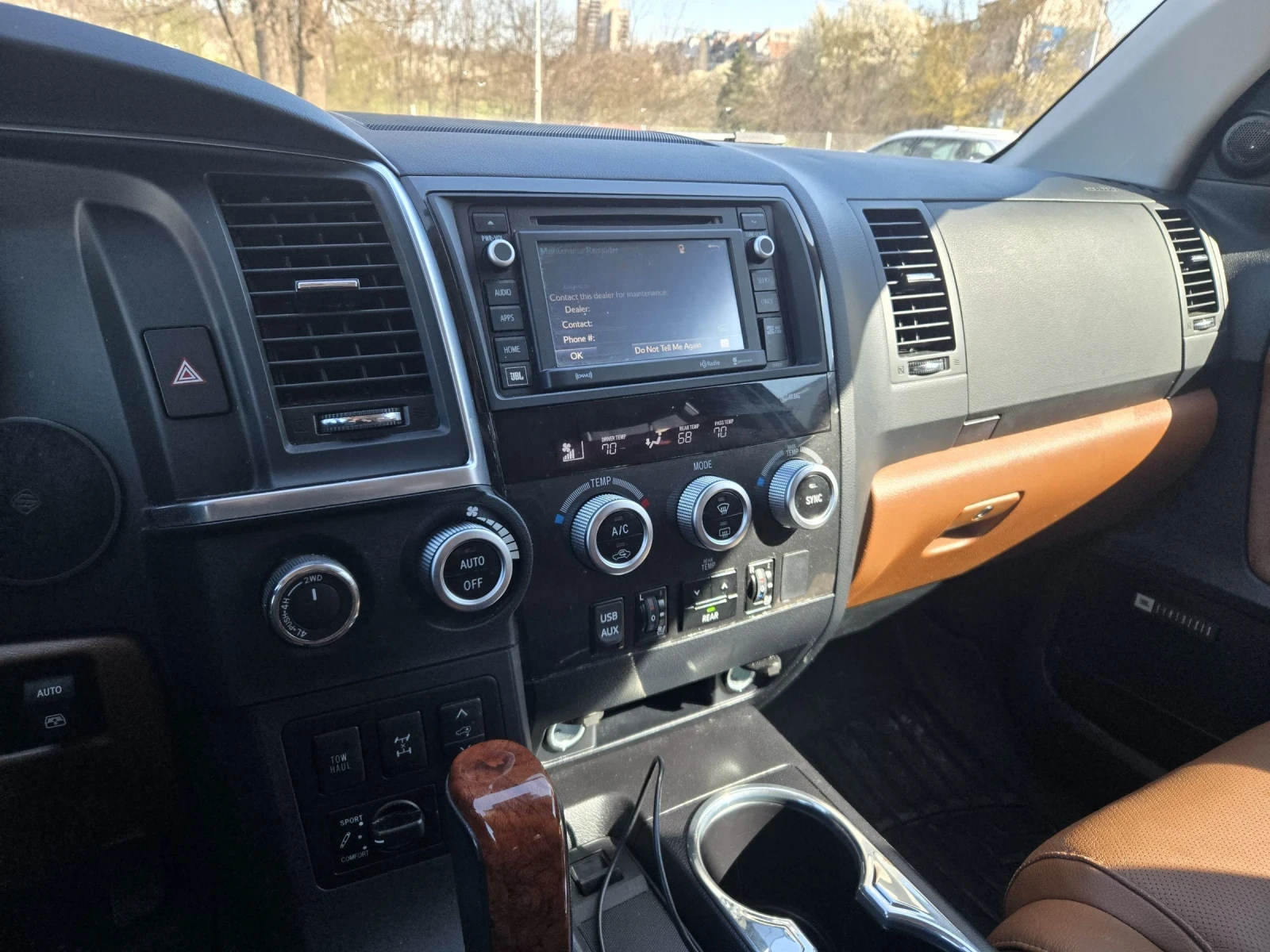 Toyota Sequoia 5.7 PLATINIUM , снимка 8 - Автомобили и джипове - 54120763