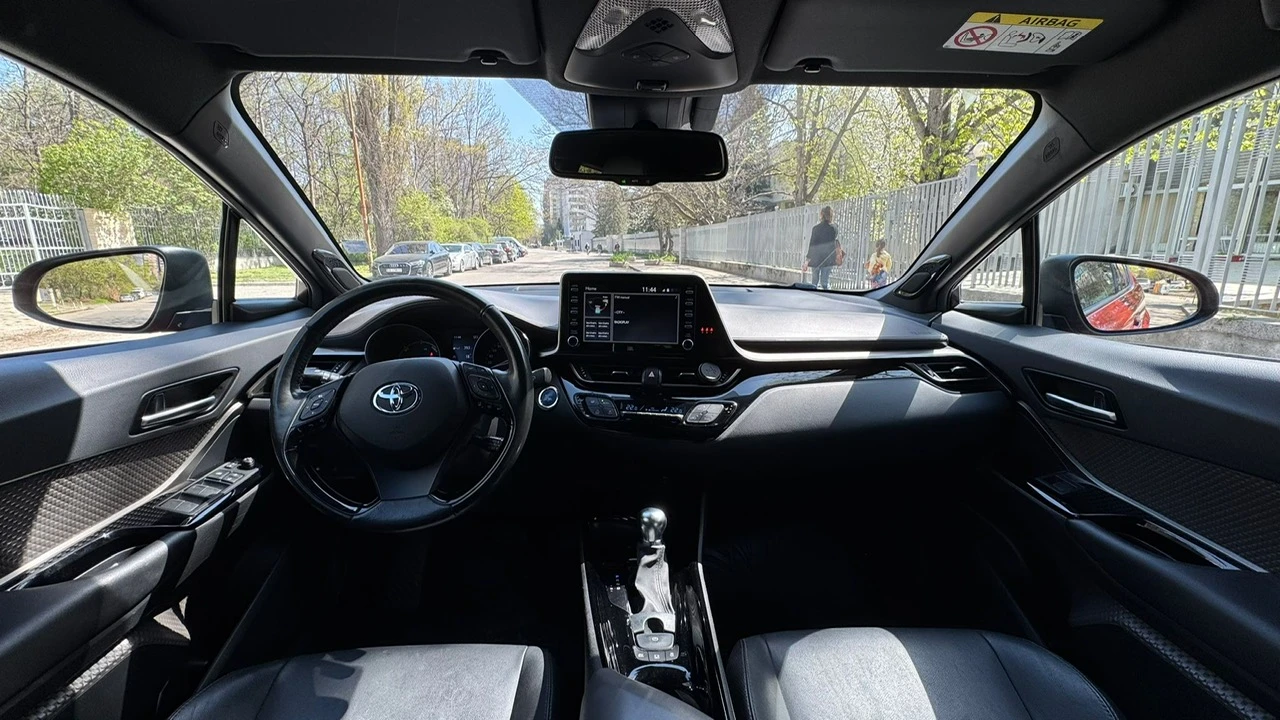 Toyota C-HR, снимка 11 - Автомобили и джипове - 54255873