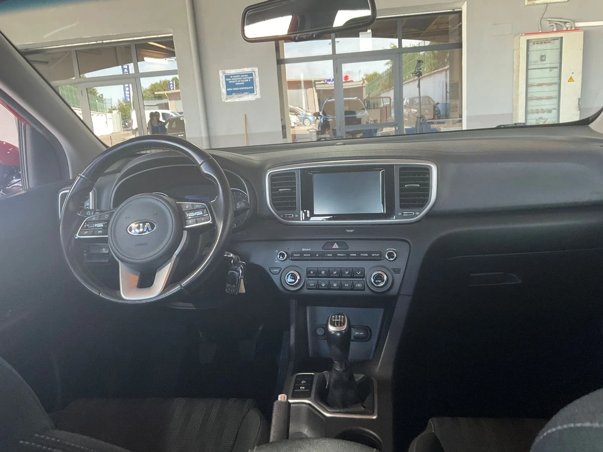 Kia Sportage 1.6 LPG, снимка 13 - Автомобили и джипове - 54978176