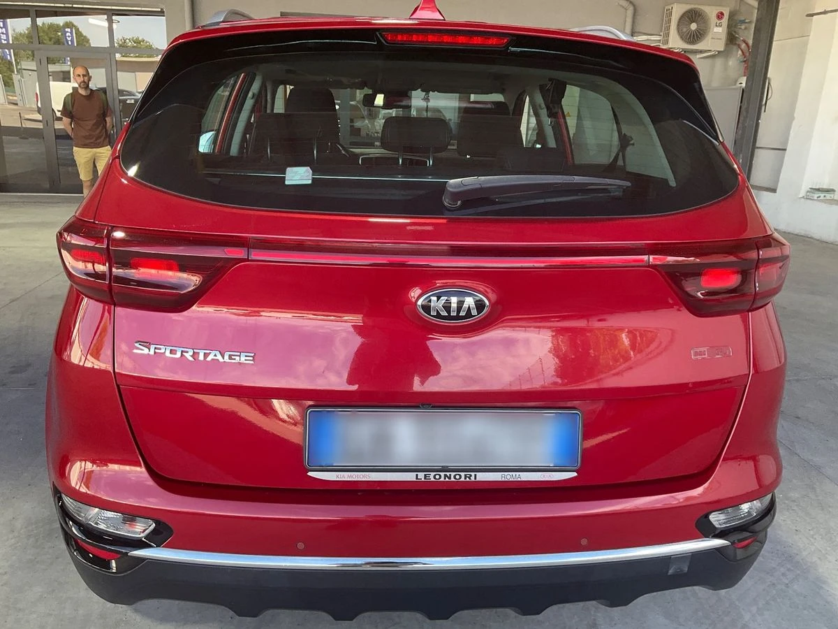 Kia Sportage 1.6 LPG, снимка 7 - Автомобили и джипове - 54978176