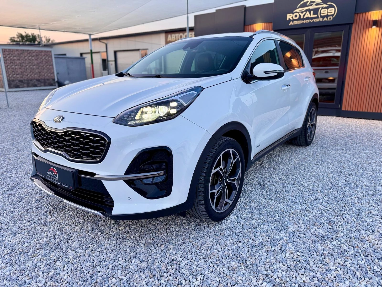 Kia Sportage ::2.0CRDI::4X4::GT Line::Facelift, снимка 2 - Автомобили и джипове - 55193752