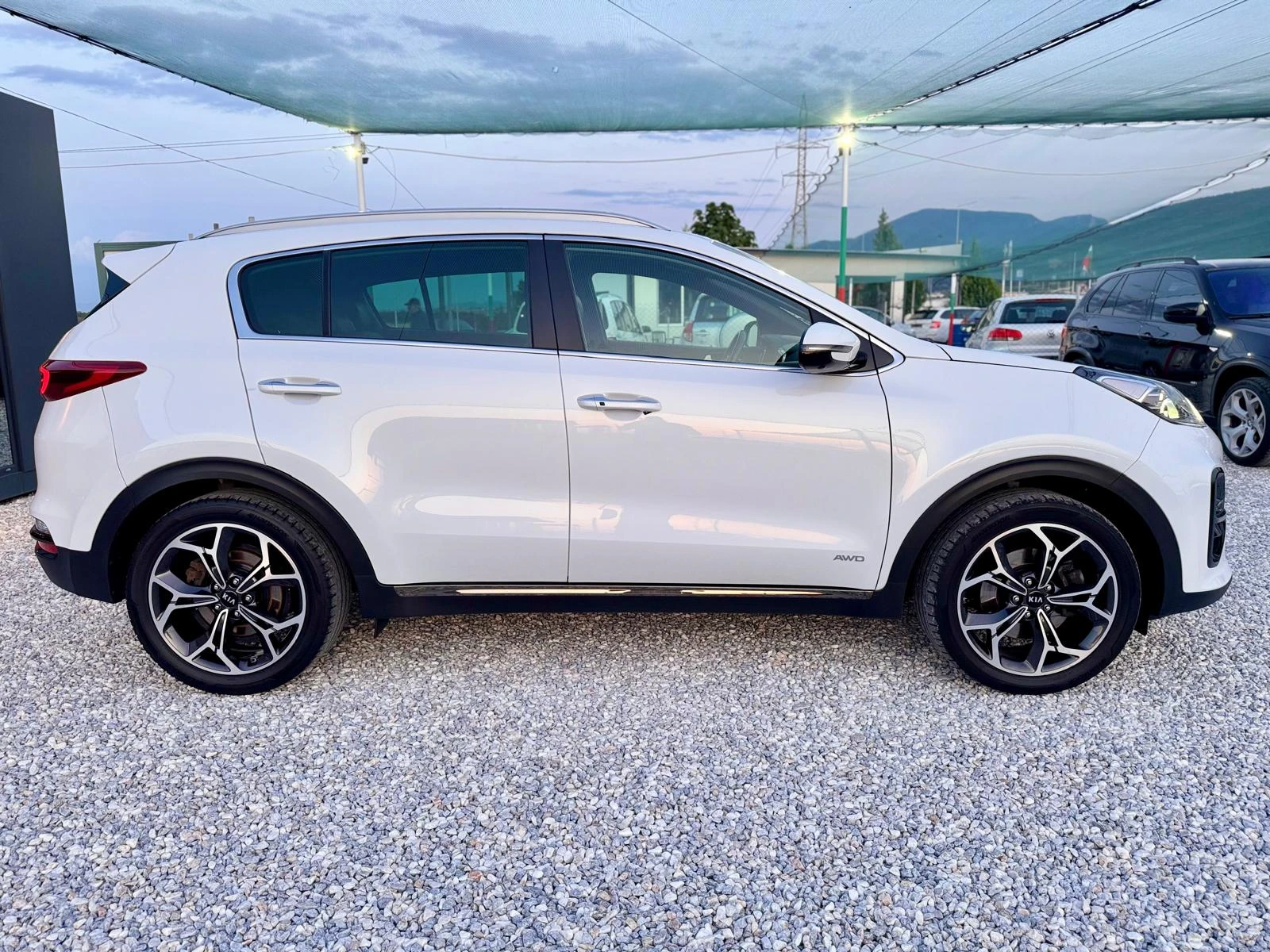Kia Sportage ::2.0CRDI::4X4::GT Line::Facelift, снимка 4 - Автомобили и джипове - 55193752