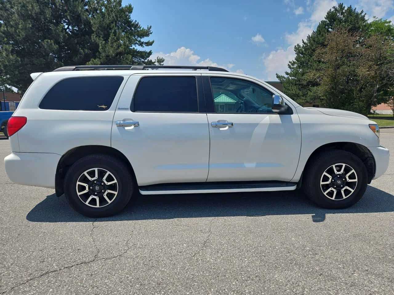 Toyota Sequoia * Platinum * CARFAX * ЦЕНА ДО БГ, снимка 3 - Автомобили и джипове - 55250757
