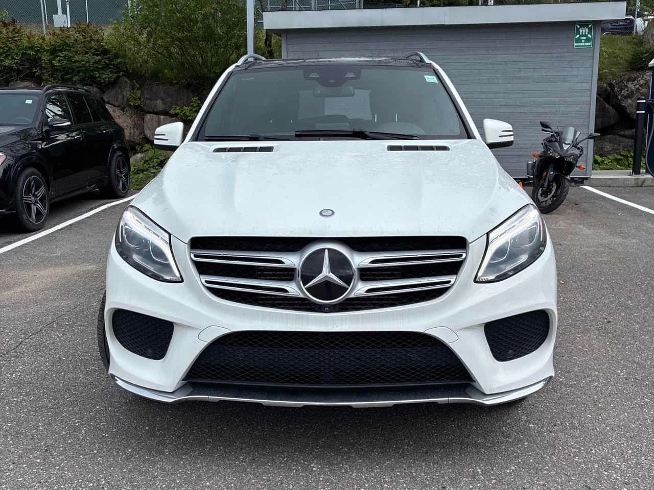 Mercedes-Benz GLE 350 * 350d * ЛИЦЕНЗИРАН ДИЛЪР * CARFAX, снимка 6 - Автомобили и джипове - 55647971