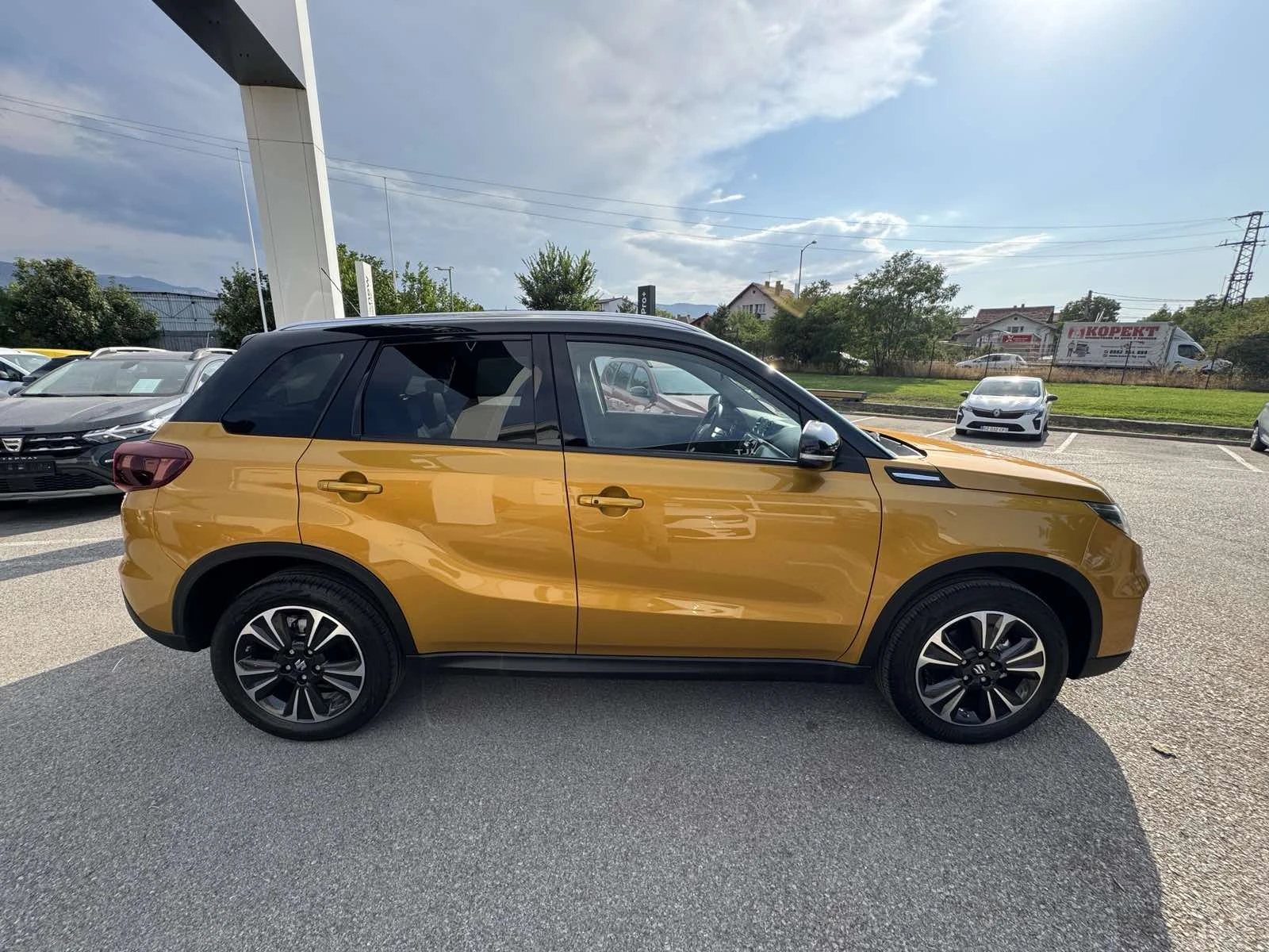 Suzuki Vitara 1.5 FULL HYBRID, снимка 7 - Автомобили и джипове - 55705169