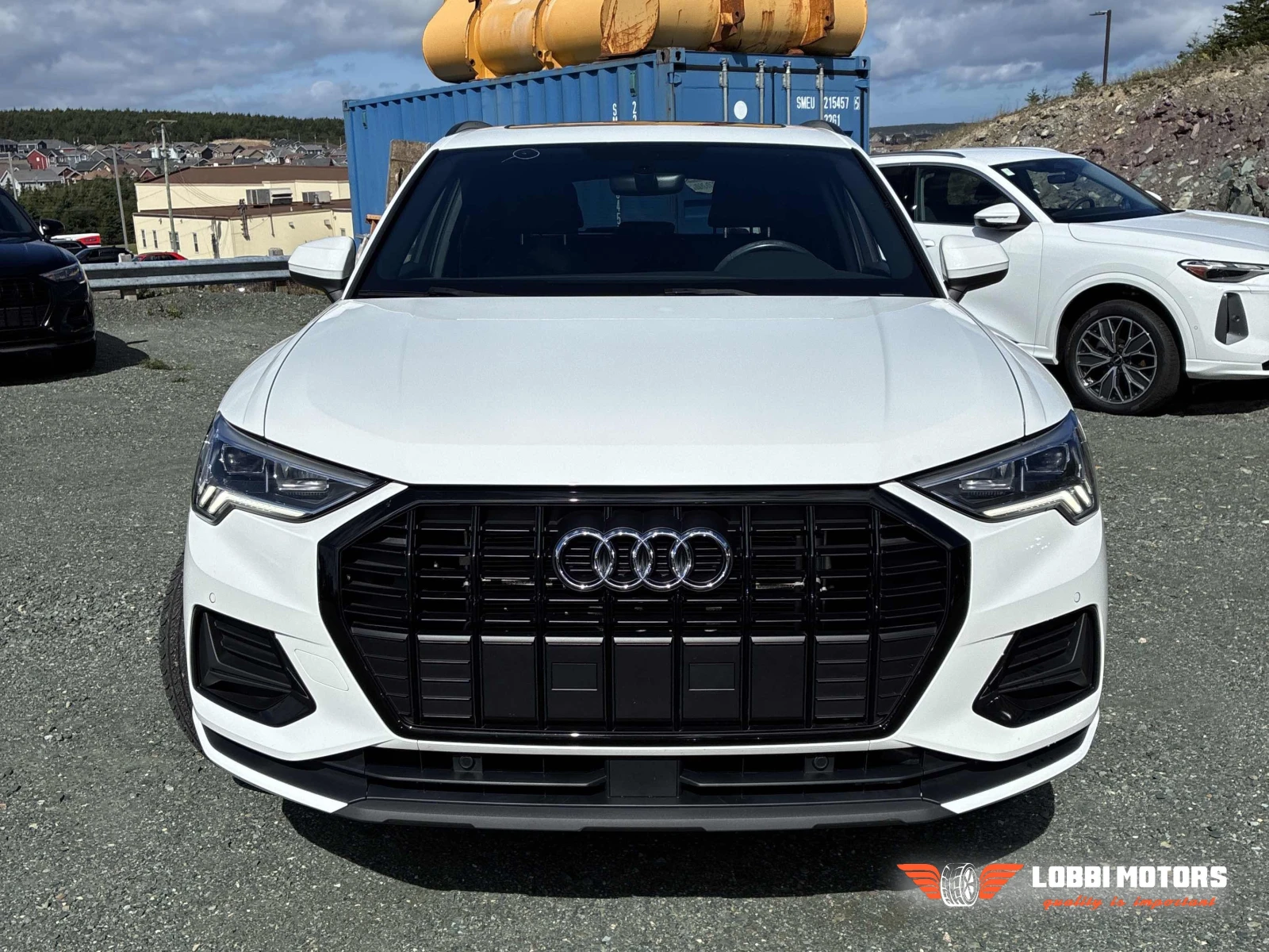 Audi Q3, снимка 6 - Автомобили и джипове - 56103772