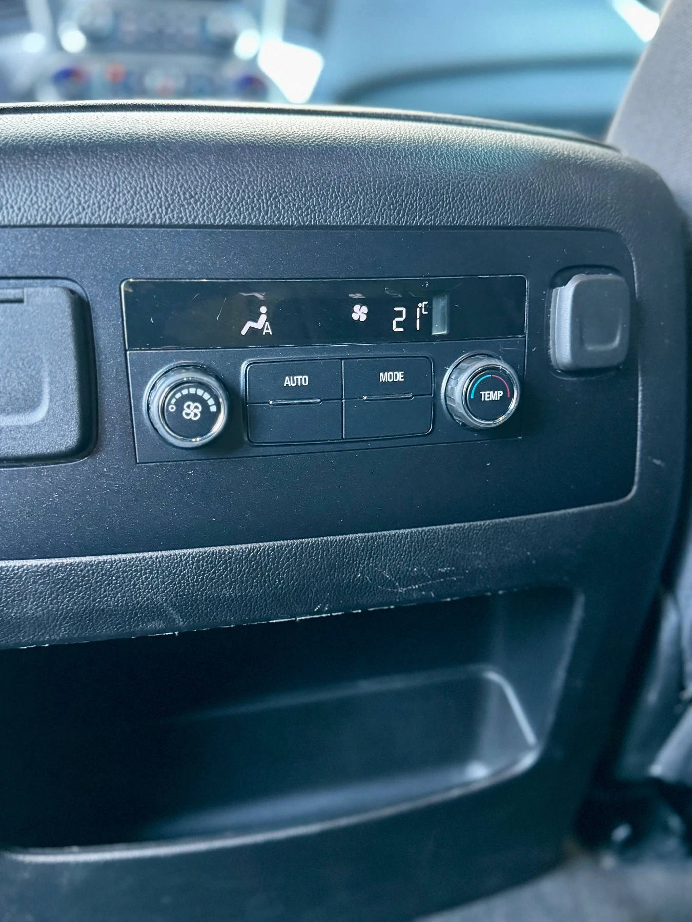 Chevrolet Tahoe | Mobile.bg � ����������� 11