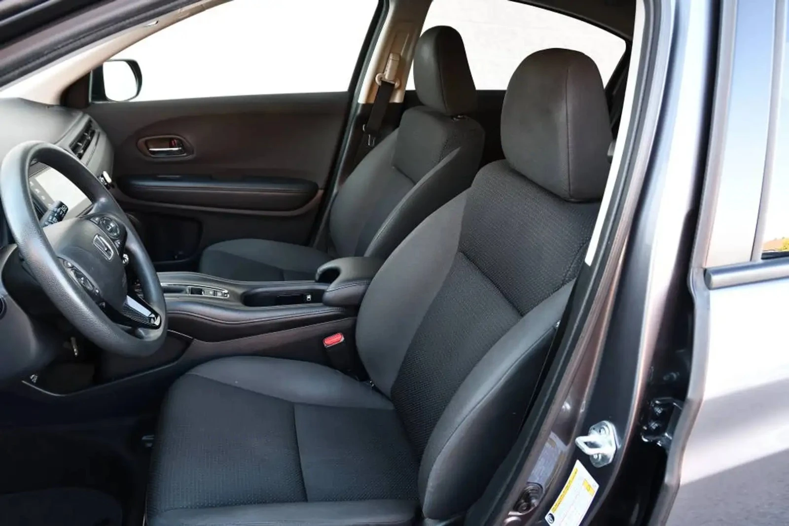 Honda Hr-v Дистроник* * Камера* * , снимка 12 - Автомобили и джипове - 56646213