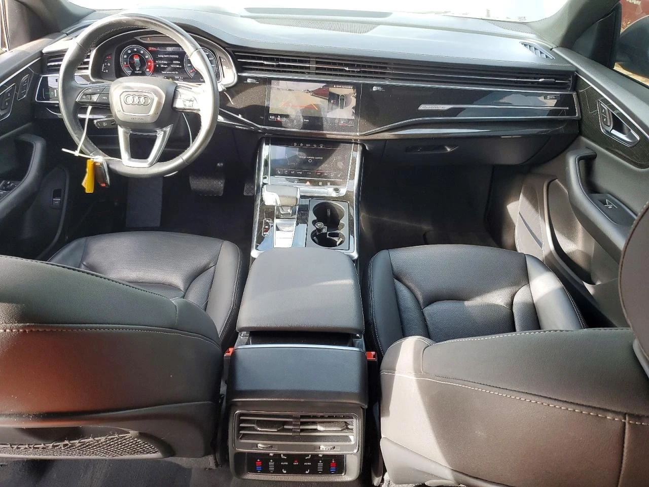 Audi Q8 ДИСРОНИК / ПАНОРАМА / BOSE / S-LINE , снимка 8 - Автомобили и джипове - 56709125