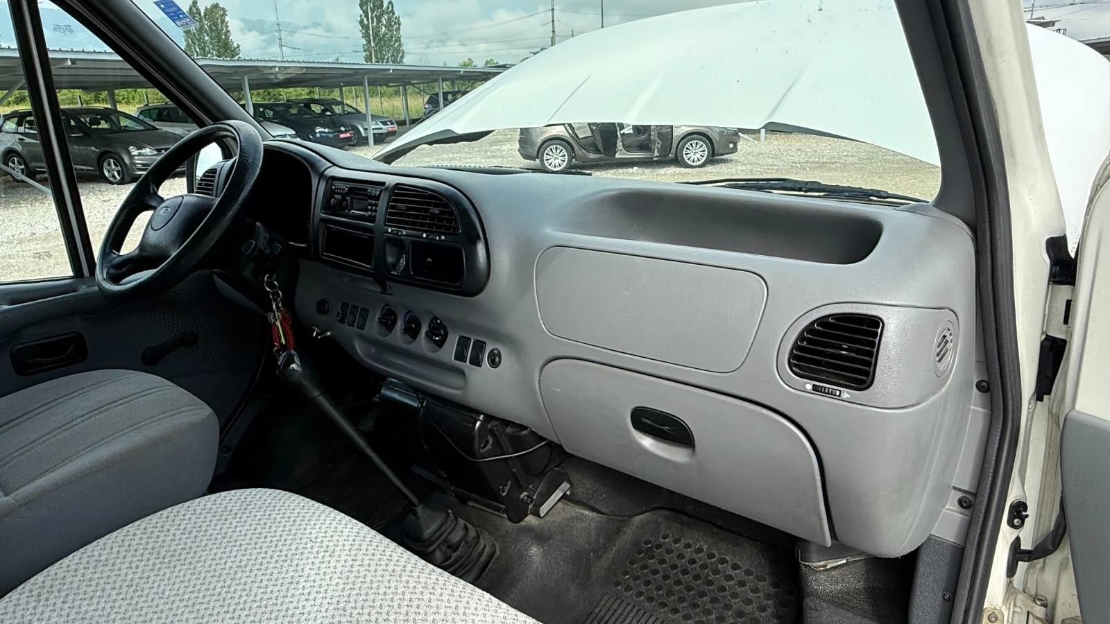 Ford Transit 2.5TD-84кс/КЛИМАТИК/9места/ВНОС ОТ ИТАЛИЯ, снимка 15 - Бусове и автобуси - 54798316