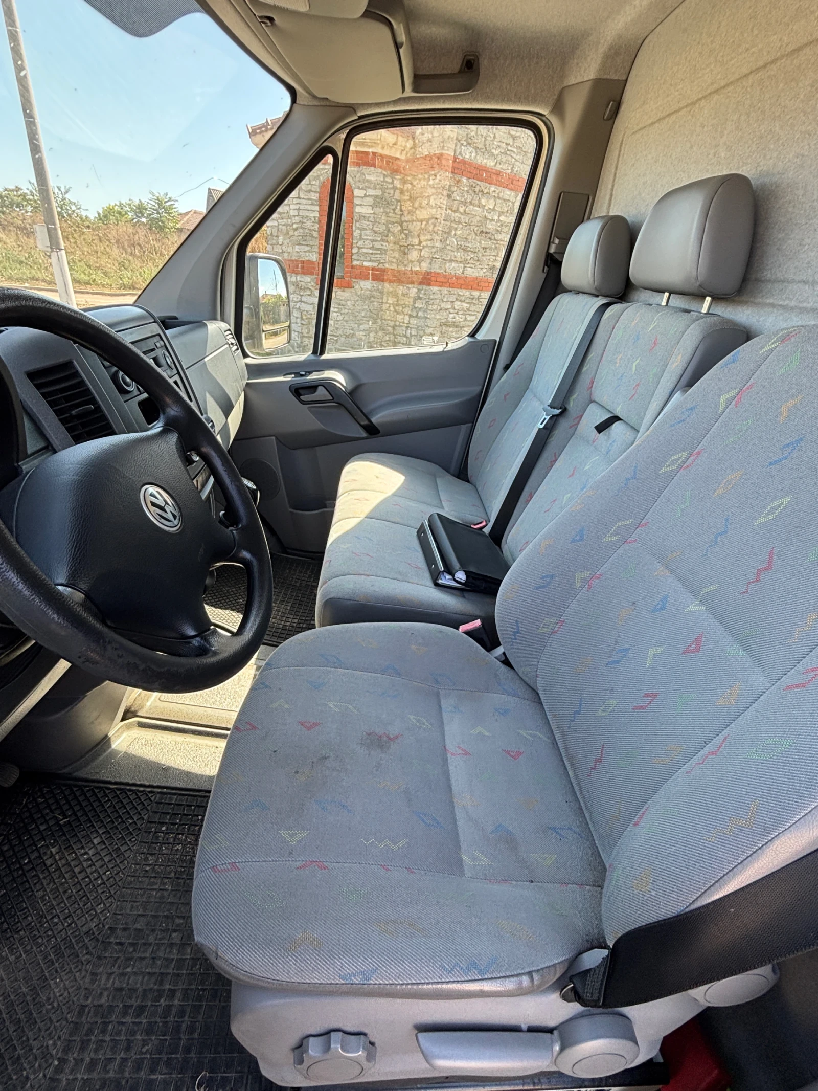 VW Crafter 2.5 Падащ Борд, Климатик, снимка 14 - Бусове и автобуси - 55467693