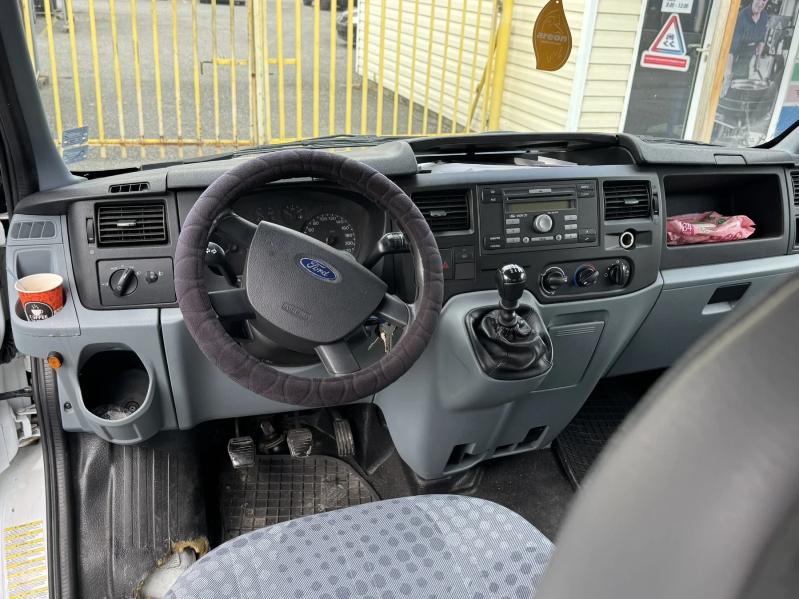 Ford Transit 6+ 1 места 2.2 DCI  Перфектен , снимка 8 - Камиони - 55324372