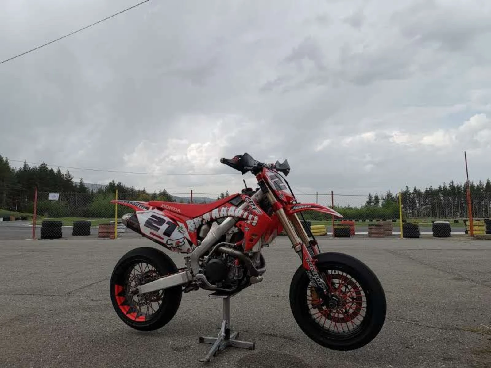 Honda Crf 450R Supermoto - изображение 2