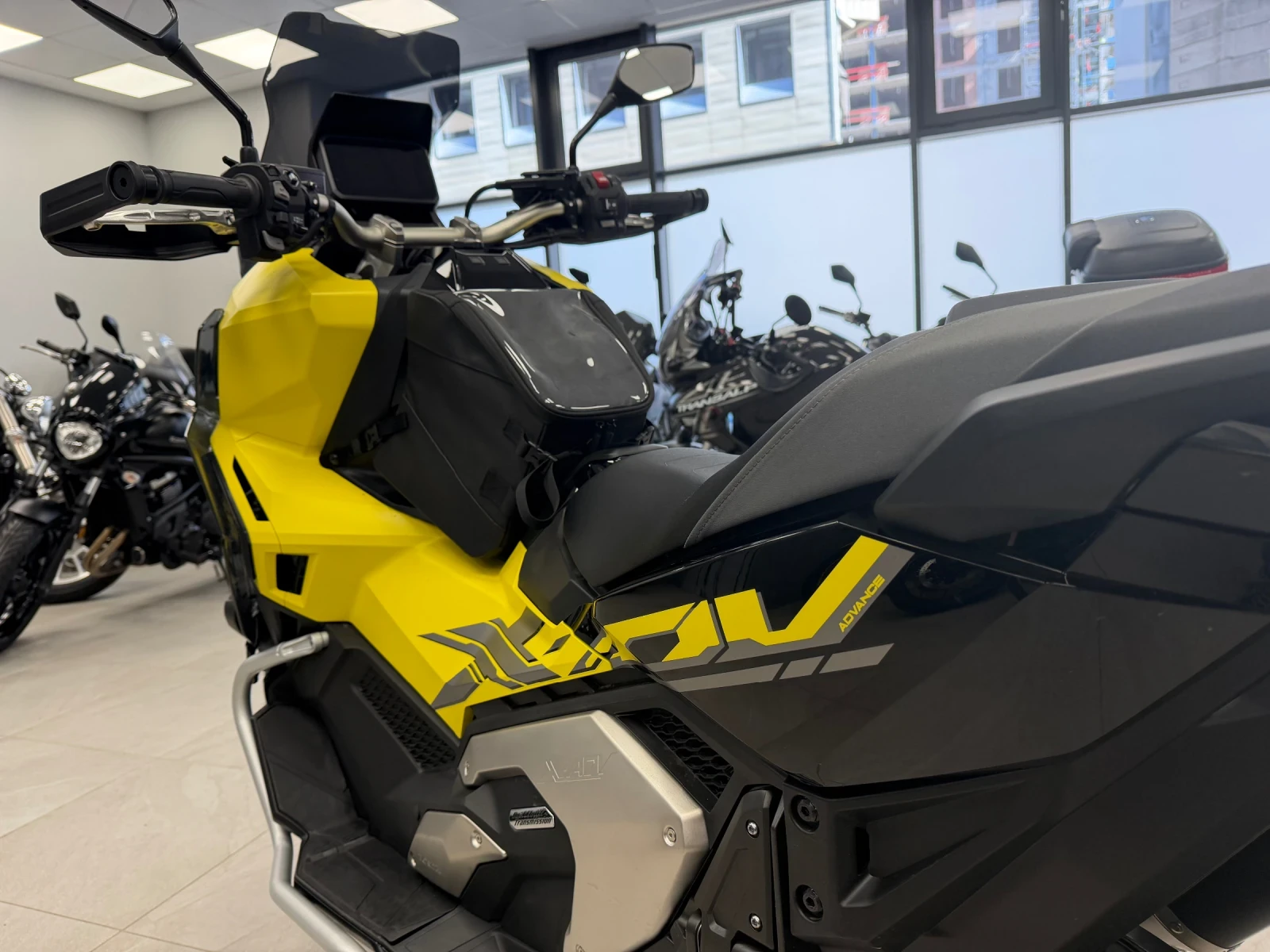 Honda X-ADV 750 LeoVinci Travel Pack 2025 128km!, снимка 8 - Мотоциклети и мототехника - 53866492