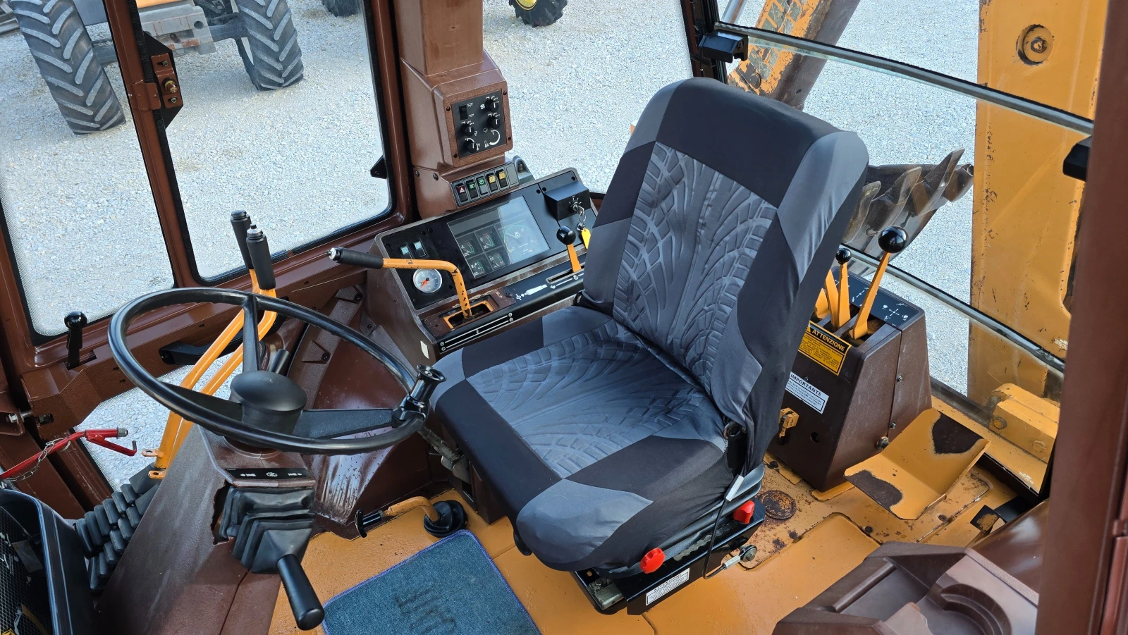 Багер Case 580 КТ-Нов внос!, снимка 10 - Индустриална техника - 53818187