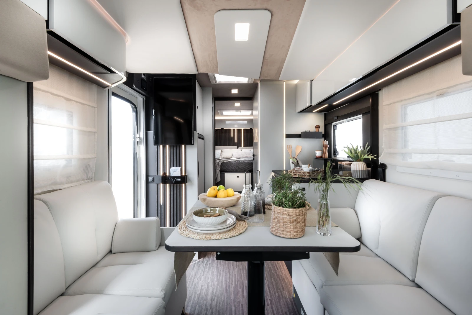 Кемпер Mobilvetta KEA P90 AT8 2026 Тента;Солар;Автоматик - изображение 3