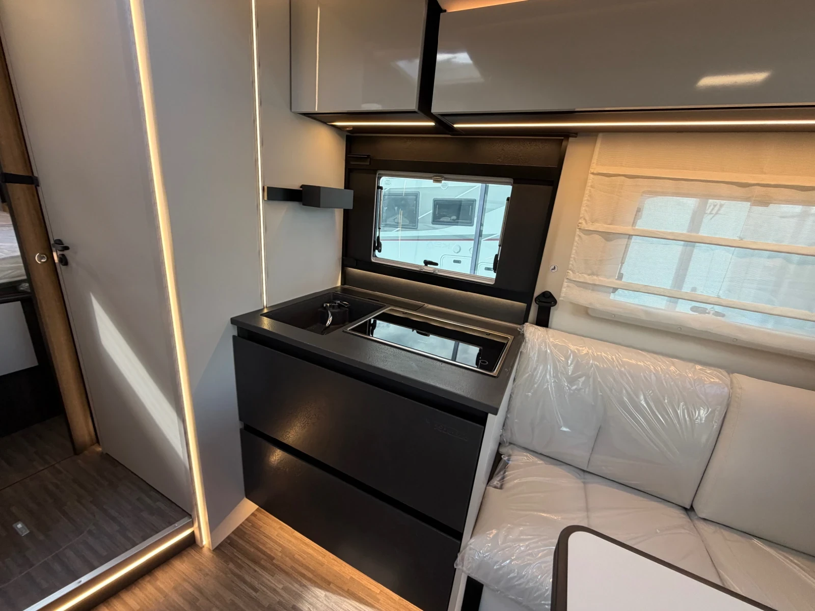 ������ Mobilvetta KEA P90 AT8 2026 �����;��������� | Mobile.bg � ����������� 9