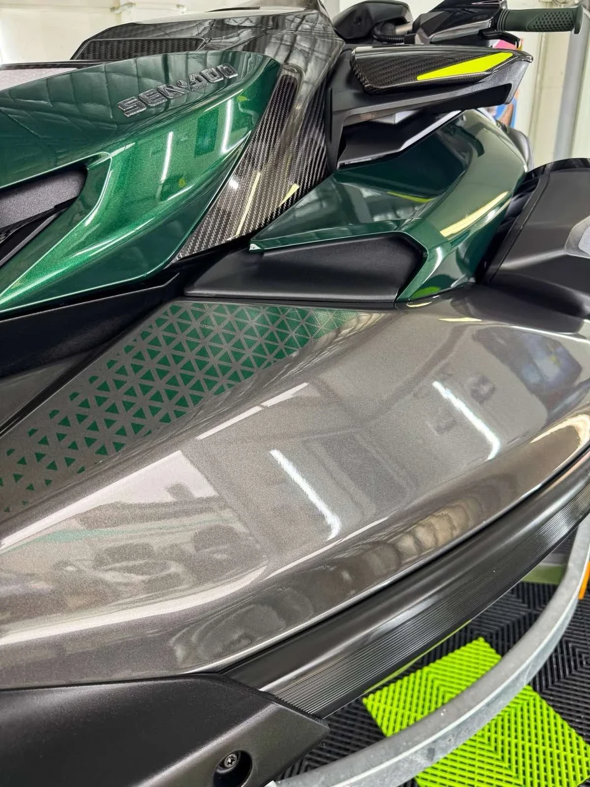 Джет Bombardier Sea Doo APEX CARBON LIMITED  - изображение 8