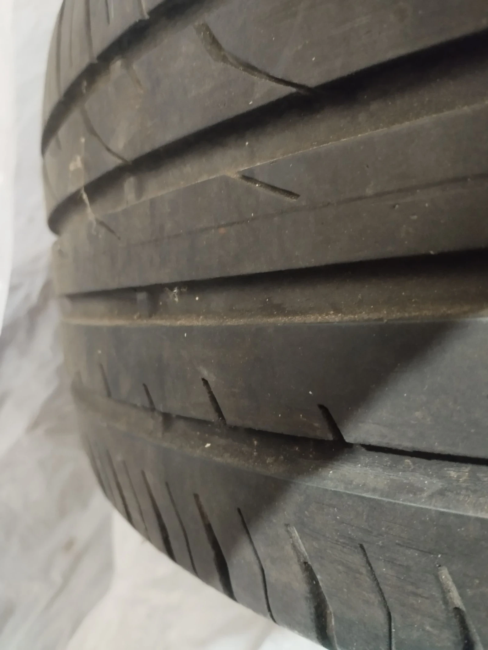 Гуми Летни 215/55R18, снимка 2 - Гуми и джанти - 54033286