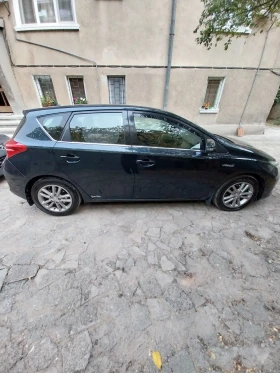 Toyota Auris II, Hybrid, снимка 3