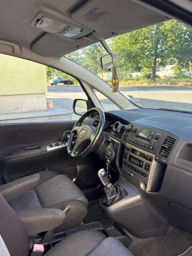 Toyota Corolla verso, снимка 10