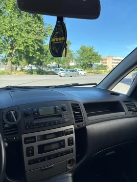 Toyota Corolla verso, снимка 7
