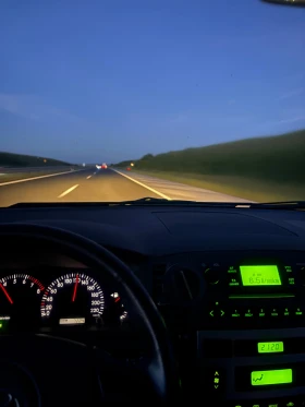 Toyota Corolla verso, снимка 11