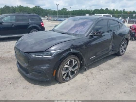 Ford Mustang Mach-E Premium AWD, снимка 2