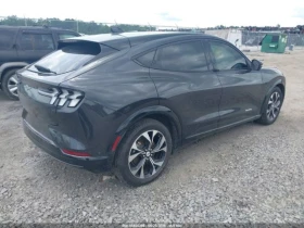 Ford Mustang Mach-E Premium AWD, снимка 4