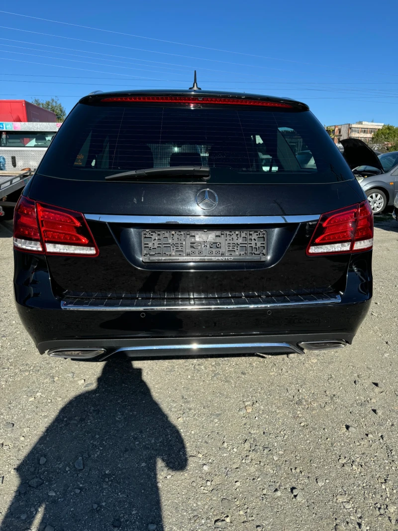 Mercedes-Benz E 200 LED.136к.с.FUL, снимка 5 - Автомобили и джипове - 47527402