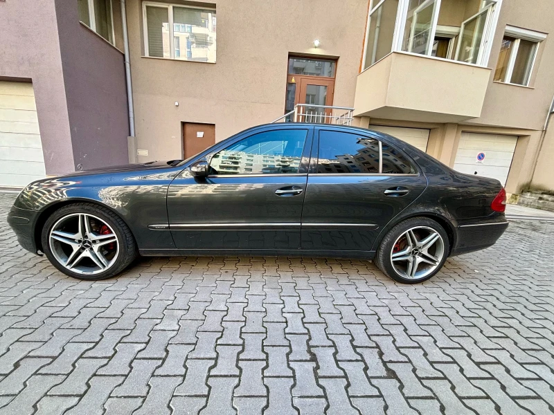 Mercedes-Benz E 270 2.7 CDI, снимка 4 - Автомобили и джипове - 47556926