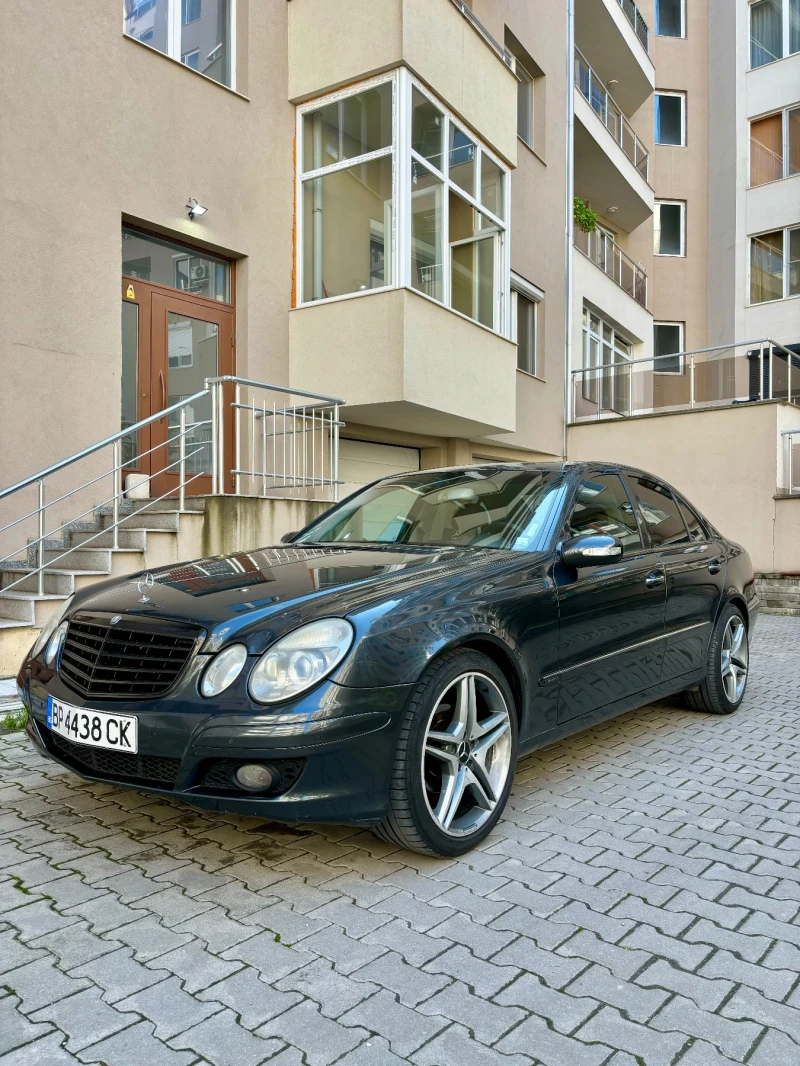 Mercedes-Benz E 270 2.7 CDI, снимка 1 - Автомобили и джипове - 47556926