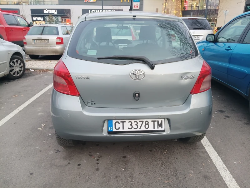 Toyota Yaris Спешно!, снимка 3 - Автомобили и джипове - 48589637