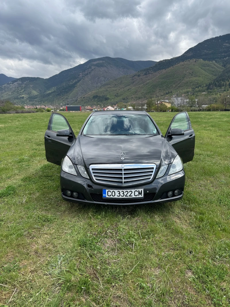 Mercedes-Benz E 200, снимка 2 - Автомобили и джипове - 52190603