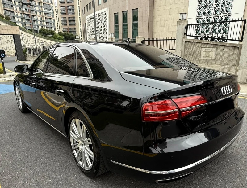 Audi A8 4.0 TFSI V8 EXCLUSIVE FULL OPTION, снимка 4 - Автомобили и джипове - 51821731