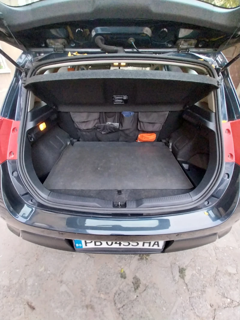 Toyota Auris II, Hybrid, снимка 5 - Автомобили и джипове - 52515795