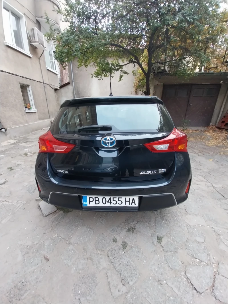 Toyota Auris II, Hybrid, снимка 4 - Автомобили и джипове - 52515795