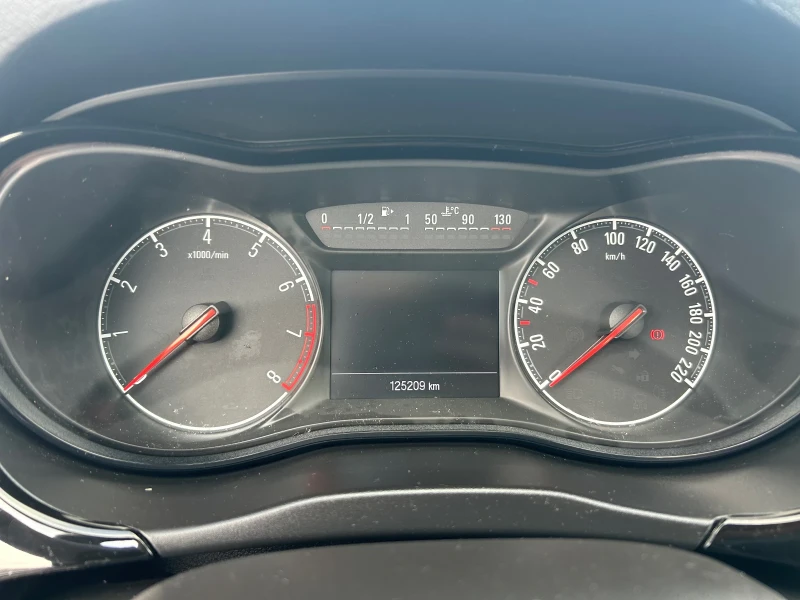 Opel Corsa 1.4, снимка 10 - Автомобили и джипове - 52330908
