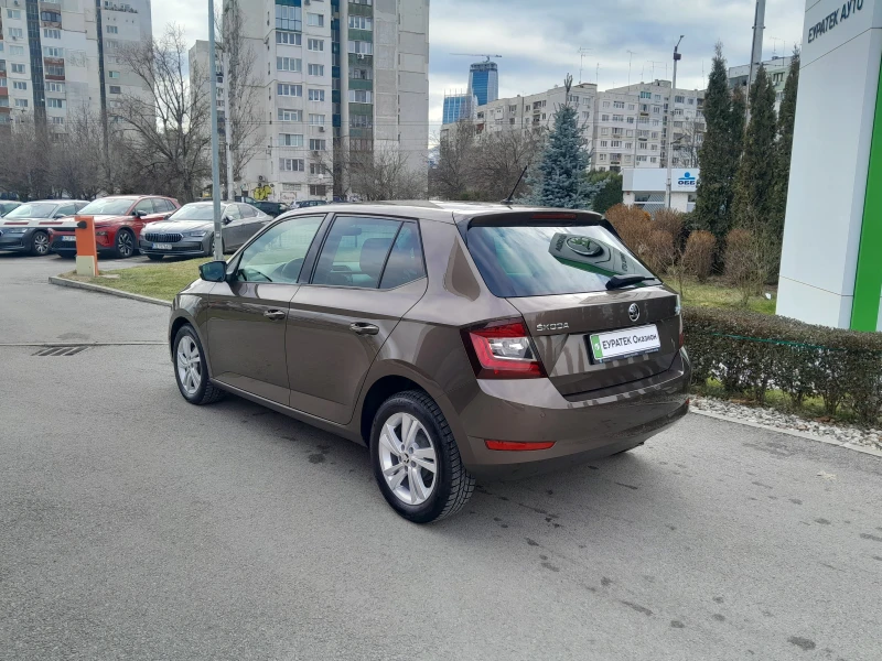 Skoda Fabia 1.0 TSI/5МТ, снимка 4 - Автомобили и джипове - 53124146