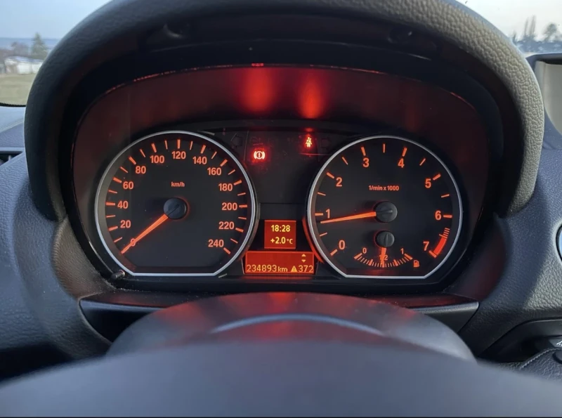 BMW 118, снимка 12 - Автомобили и джипове - 53160968