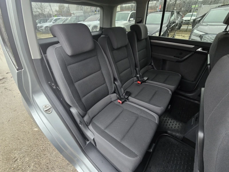 VW Touran 1.4tsi Comfortline ecofuel Метан, снимка 15 - Автомобили и джипове - 53285842