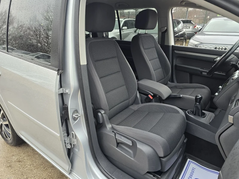 VW Touran 1.4tsi Comfortline ecofuel Метан, снимка 14 - Автомобили и джипове - 53285842