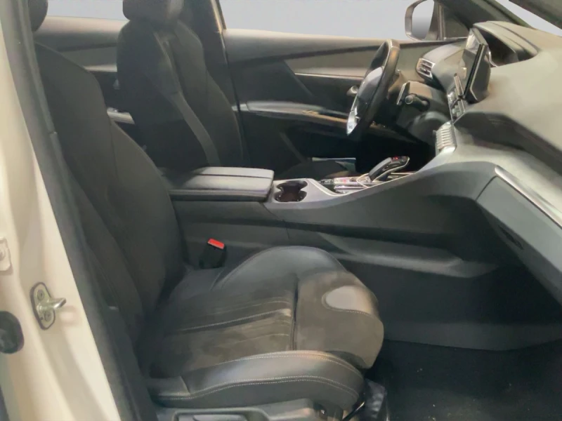 Peugeot 3008 New Line Up GT PACK 1.6 Plug-in HYBRID 4WD 30, снимка 10 - Автомобили и джипове - 53416520