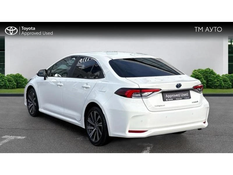 Toyota Corolla SDN 1.8HSD EXECUTIVE PLUS, снимка 2 - Автомобили и джипове - 54087043