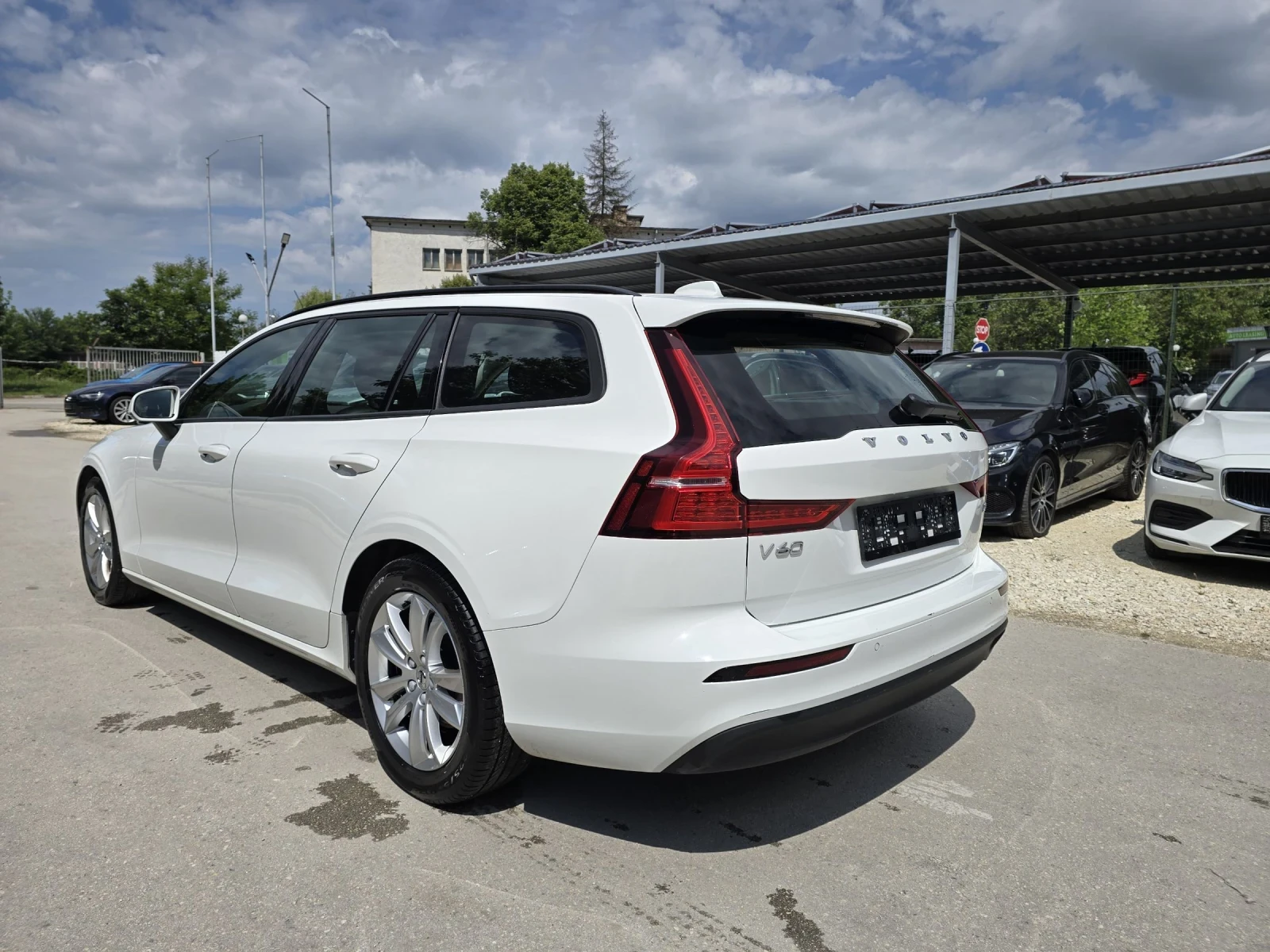 Volvo V60 2.0d - 150к.с. - изображение 4
