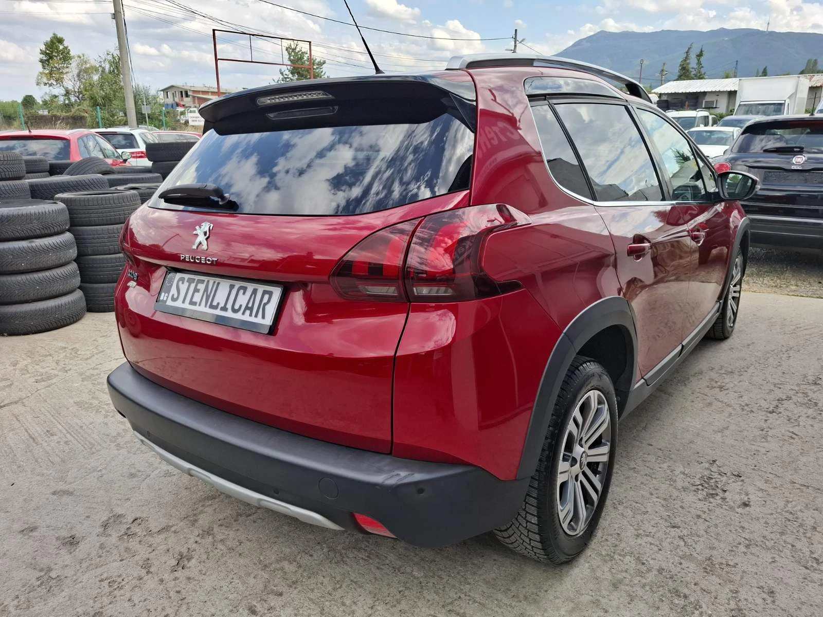 Peugeot 2008 1.2i - АВТОМАТИК  - изображение 6